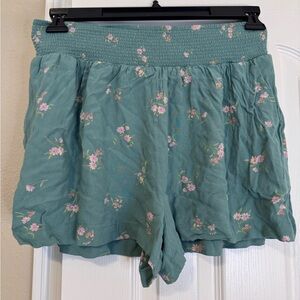 American Eagle Floral Smocked Waist Shorts - Sage Green with Pink  size M